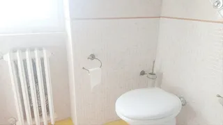 the beautiful schoolgirl does not know that I have hidden the cam in the bathroom of the college