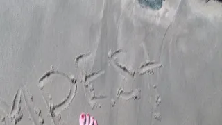 Tempest is showing off veins while at the beach