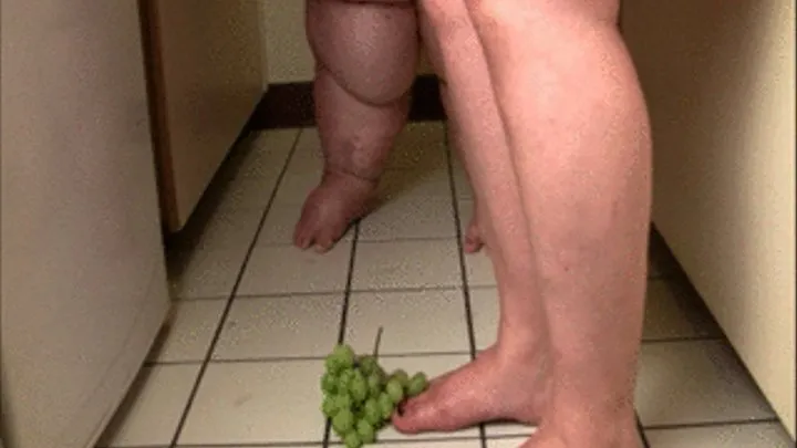 SSBBW Squishing Grapes With Feet