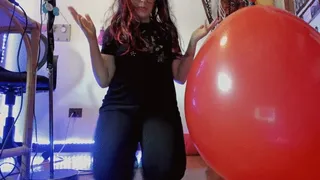 Fantastic orgasms with big red balloon