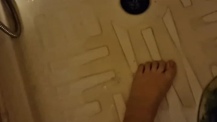 Pee dirty feet in the shower