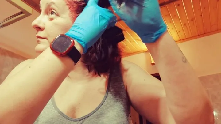 Chubby stepmom dyes her hair red in bra