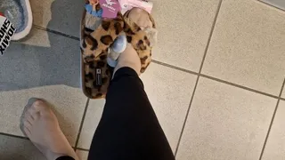 Slippers to buy