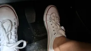 Hardcore pedal pumping in white sneakers - Drinving in Milano with boobs out!