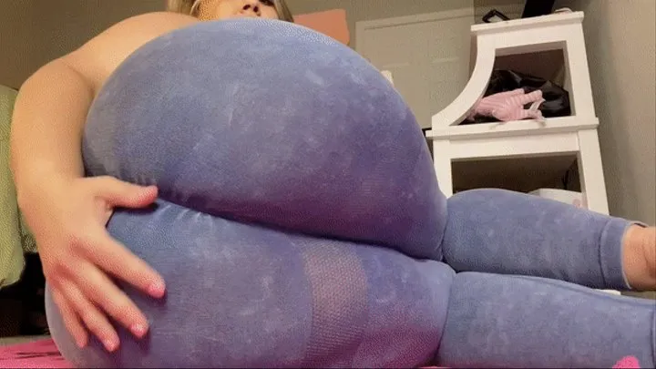 Simping For Big Butt In Leggings: Sniff And Worship My Massive Ass