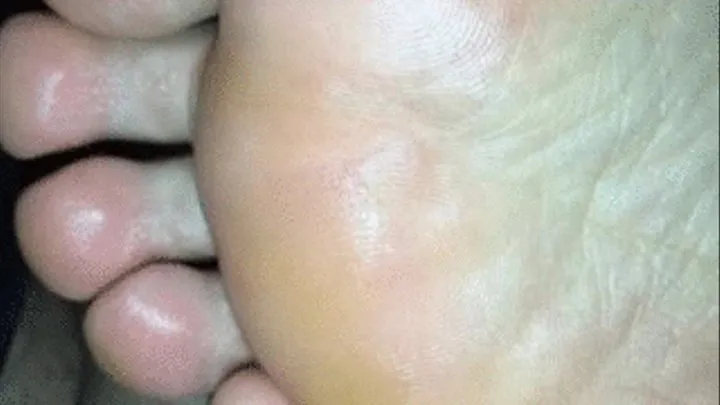 TIRED FEET - POV SOLES AND TOES - BIG CUMSHOT