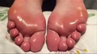 BEAUTIFUL CUM ON PINK SOLES - EXTREME POV SOLES - WRINKLED SOLES - NICE CUMSHOT OVER SOLES