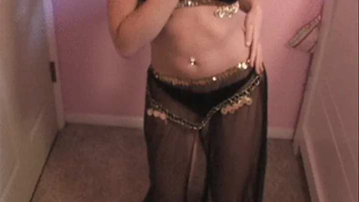 Kitty belly dancer