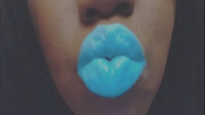 SUMMER AQUA BLUE LIPS