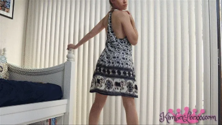 @Kimber LeeXXX Shows Off Her Ass In Her Dress Twerking For You In Heels!