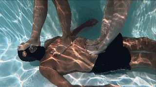 DOMINIQUE & GABRIELLA - UNDERWATER trampling (EXTREME AND INSANE CLIP!)