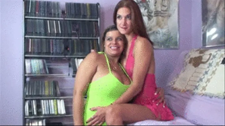 Skinny hottie and chunky beauty enjoys in amazing lesbian sex