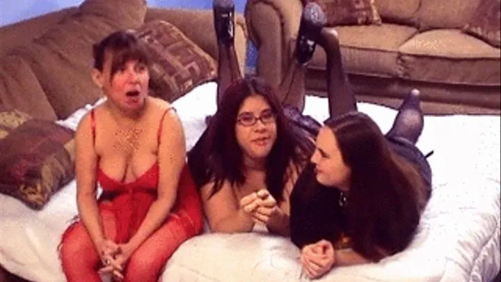 Chubby slut in great lesbian threesome