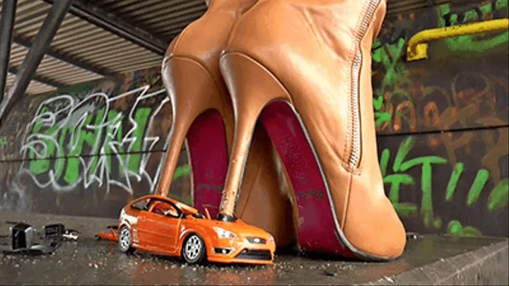 Little cars meet giantess' heels