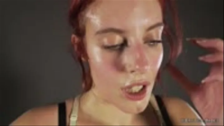 Ellie Roe sweaty Ellie