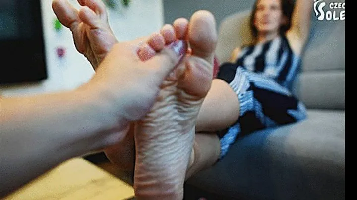Real estate agent taking advantage of client's foot fetish