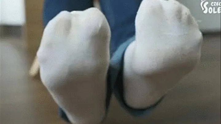 Very smelly and worn white Puma socks - POV