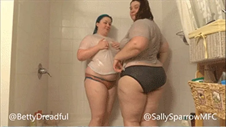 Big Babes Wet T-Shirt Shower