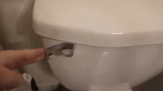 M - BROKEN TOILET - wont flush