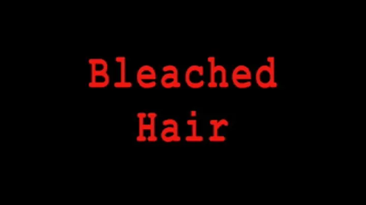 Mistres Isadora's bleach blode hair