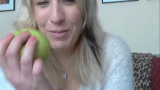 Eating a Juicy apple