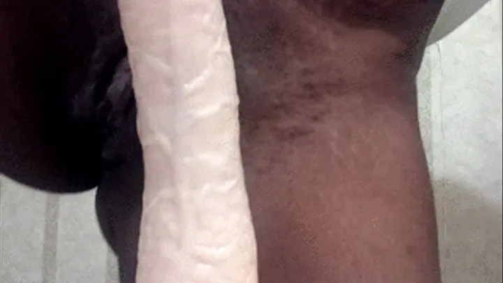 Mature Big Clit ebony riding and creaming on her Dildo