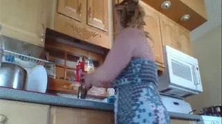 Slutty Food wife home alone to cum