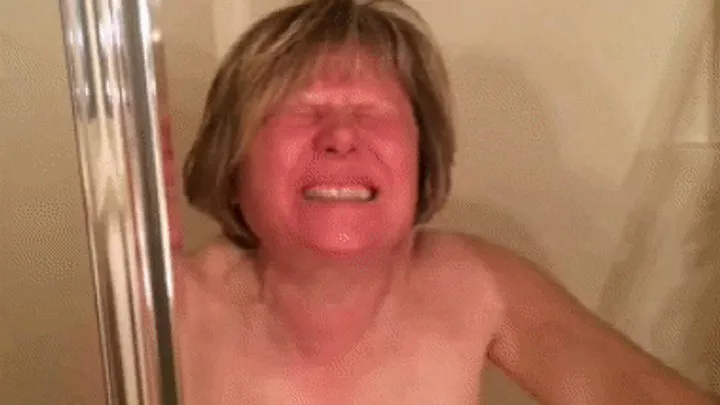 Step-Mom's orgasm face in High Def, Slow Motion