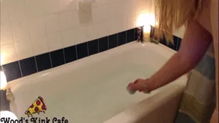 Bathtime with Wood!