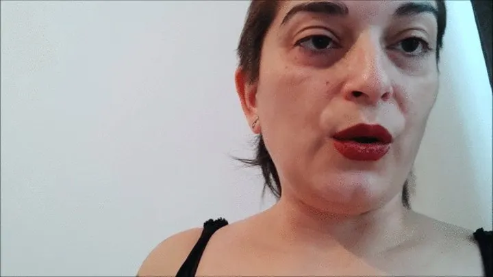 Mistress Roberta - Worship my hot body pov