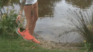 Hot Girl Feet Take a Bath in a Lake