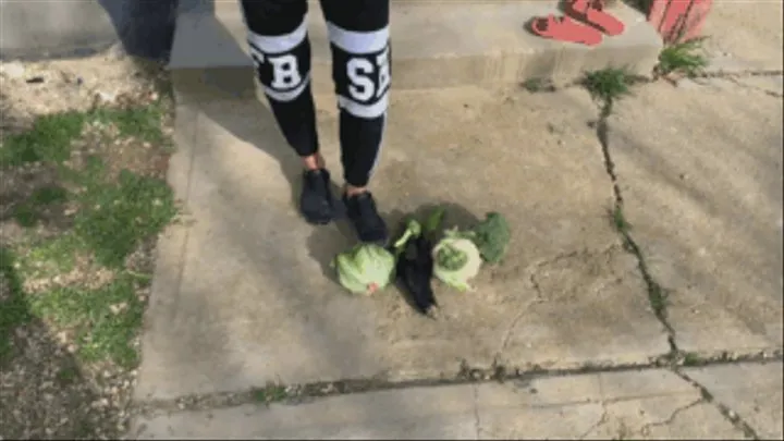 Sneaker-Girl Celia - Crushing Some Vegetables