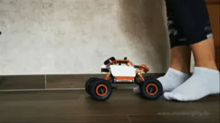 Sneaker-Girl Sarah - Crushing a Monster-Truck with White Socks