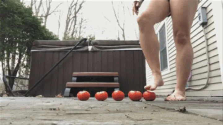 Sneaker-Girl Vanessa - Tomatoes Crushing