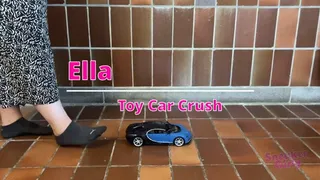 Sneaker-Girl Ella - Toy Car Crush - Hard Kicking Crush