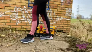 Sneaker-Girl Darleen - Big Toy Crush