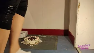 Sneaker-Girl Darleen - Cake Crush with Socks