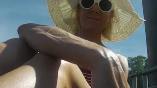 Outdoors arms tease