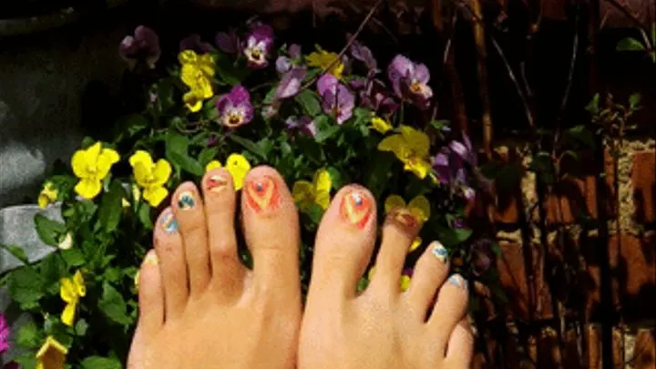 Flashy toes and flowers