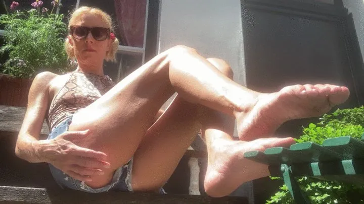 Bare soles in the heat