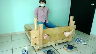 Anais Foot Burning in the Stocks full video