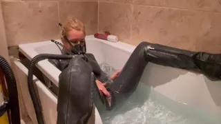 scuba outfit in bath cum with wand