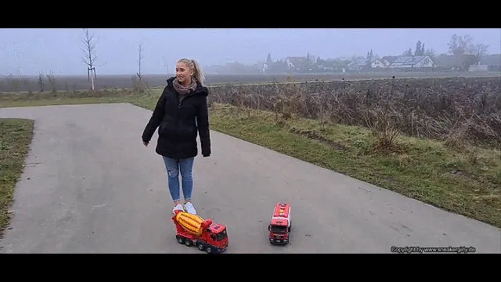 Sandy hard toy car crush in her sweet verry used Adidas Ultraboost