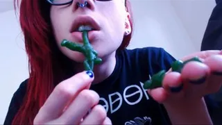 Giantess Eats a Troop of Soldiers