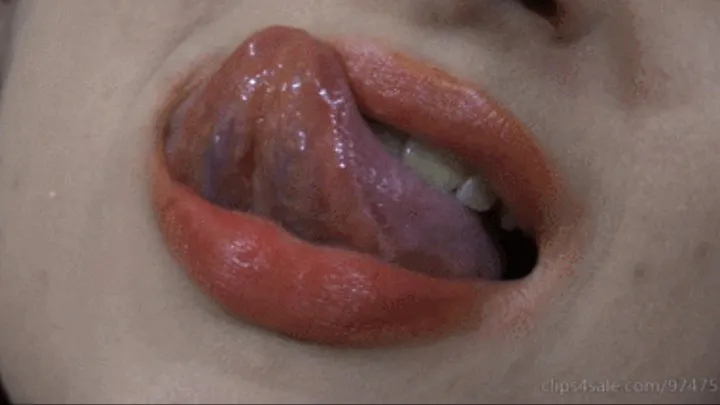 Teasing you with my lips close-up