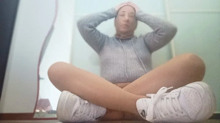 NYLON FACE WITH SNEAKERS