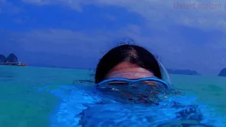 Snorkelling in the Ocean w Madam Leda