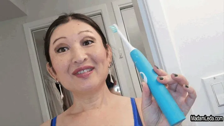 Brushing with the Electric Toothbrush - with Madam Leda