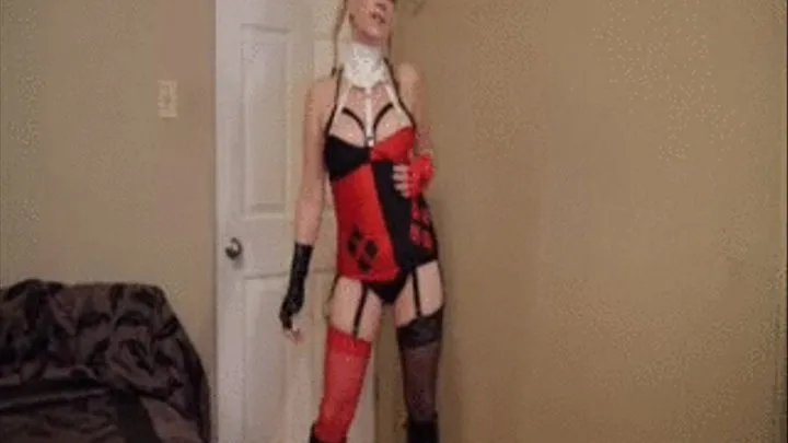 Harley fucks her bat and batmans BBC