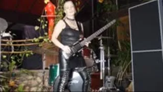 Rock Diva sucks and fucks groupie on stage